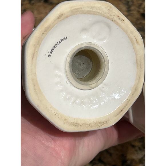 Pfaltzgraff Christmas Heritage Salt and Pepper Shakers - Picture 3 of 5